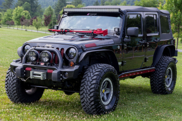 Custom 2012 Jeep Wrangler Rubicon Unlimited with 5.7liter Hemi