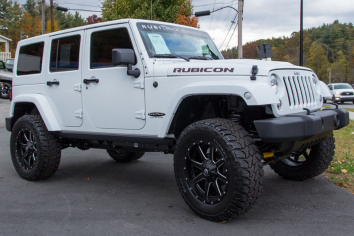 Jeep Wrangler Rubicon Unlimited for Sale in White!