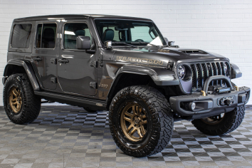 Pre-Owned 2022 Jeep Wrangler JL Unlimited Rubicon 392 Xtreme Recon Power Top Granite Crystal 540HP Power by Petty, 5k Miles