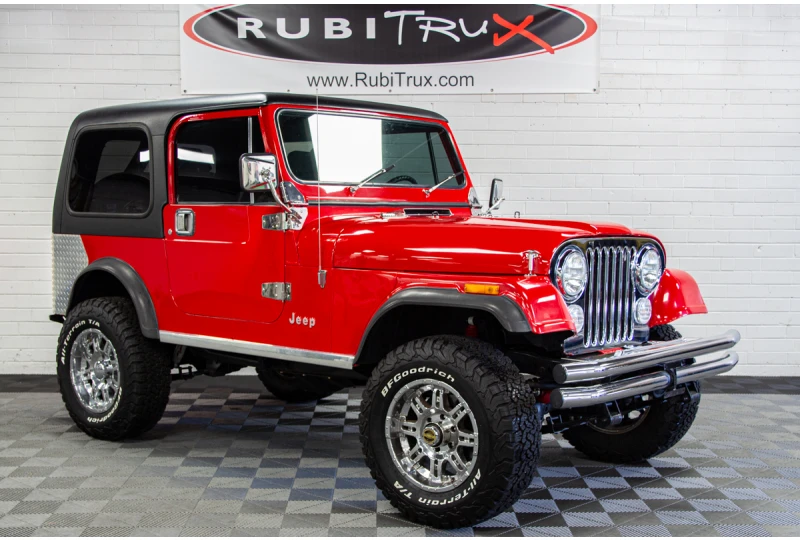Pre-Owned 1985 Jeep CJ-7 Red