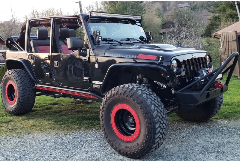 Pre-Owned 2012 Jeep Wrangler Rubicon Unlimited HEMI Black