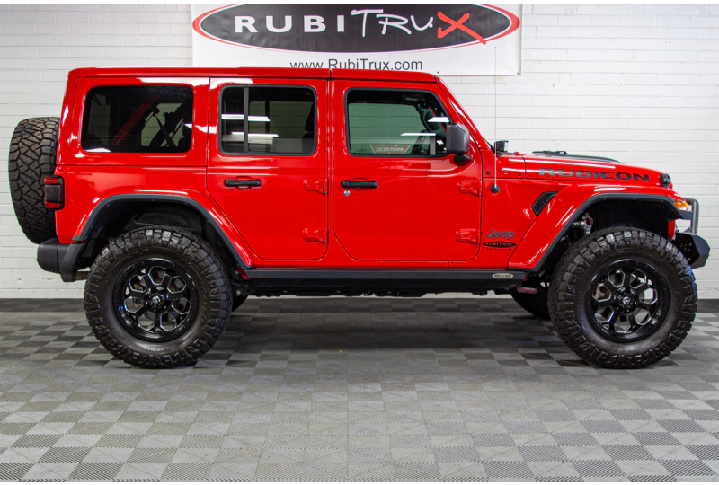 red lifted jeep wrangler