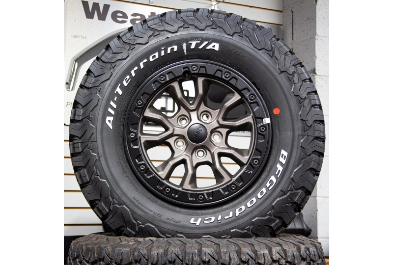 Jeep Wrangler JL Rubicon 392 Wheels & Tires | BFG KO2 | Bronze