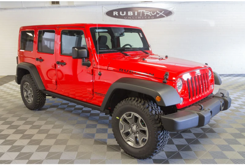 2015 Custom Jeep Wrangler Rubicon Unlimited Red
