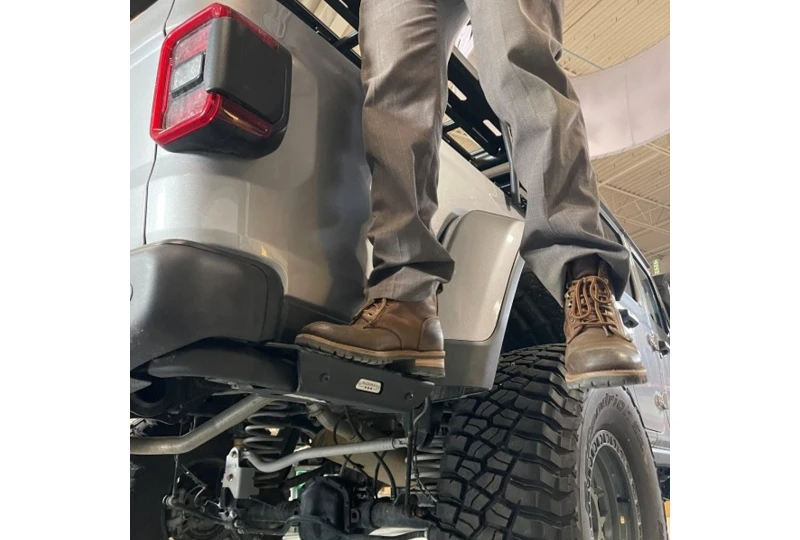 AMP Research BedStep for 2020+ Jeep Gladiator AMP Research BedStep for 2020+ Jeep Gladiator