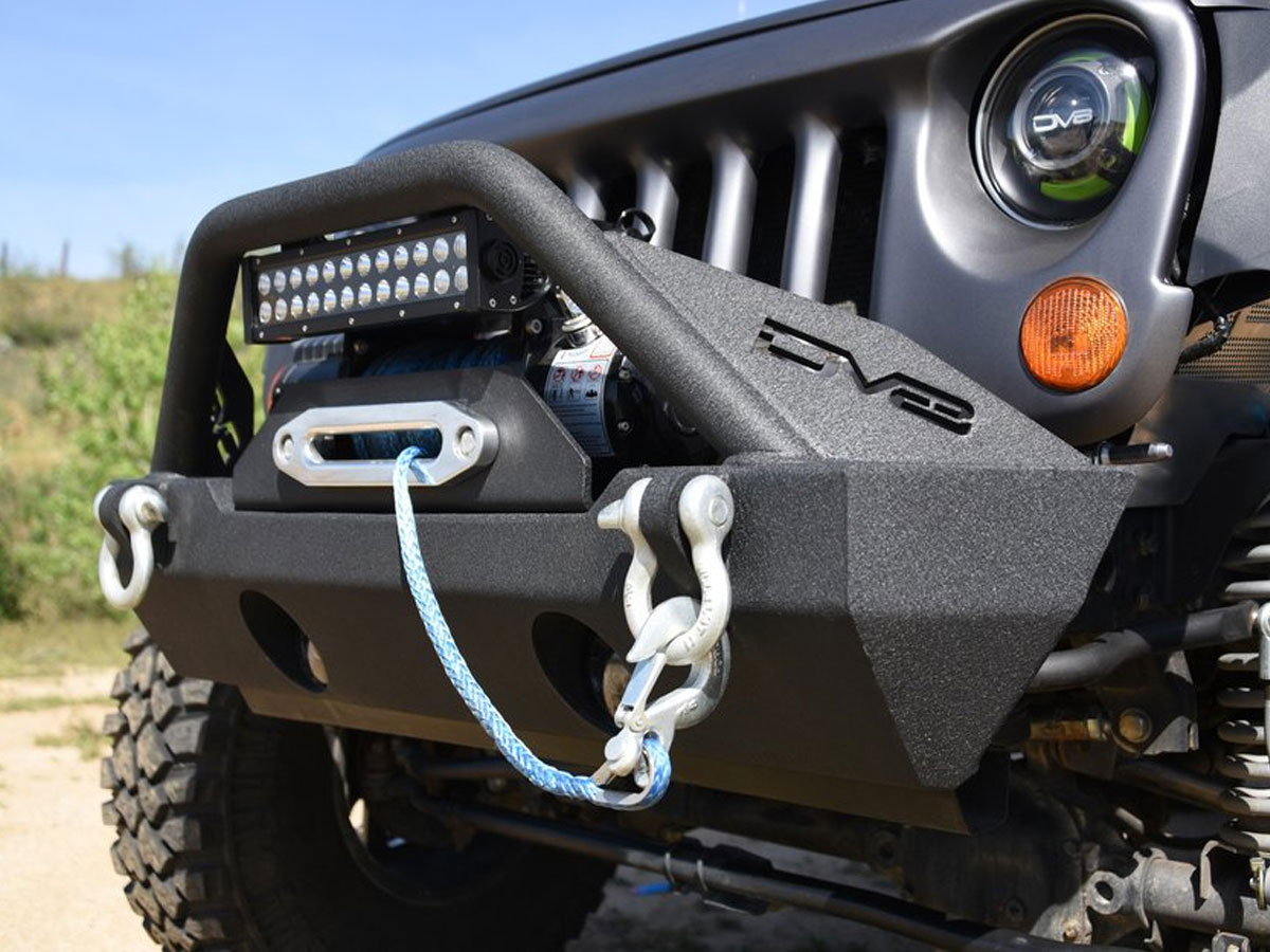 DV8 FS-15 Stubby Front Bumper W/ Fog Light | Jeep Wrangler JL